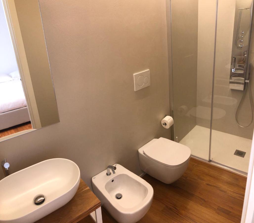 Lo Schiaccianoci Bed & Breakfast *